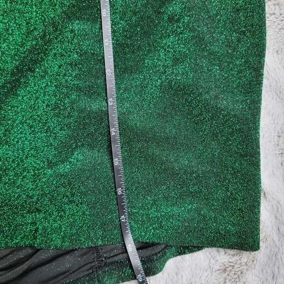 ✨️CL SheIn Green Sparkle Ruched Short Sleeve Top Fitted Skirt Set Size 1XL - Picture 7 of 10